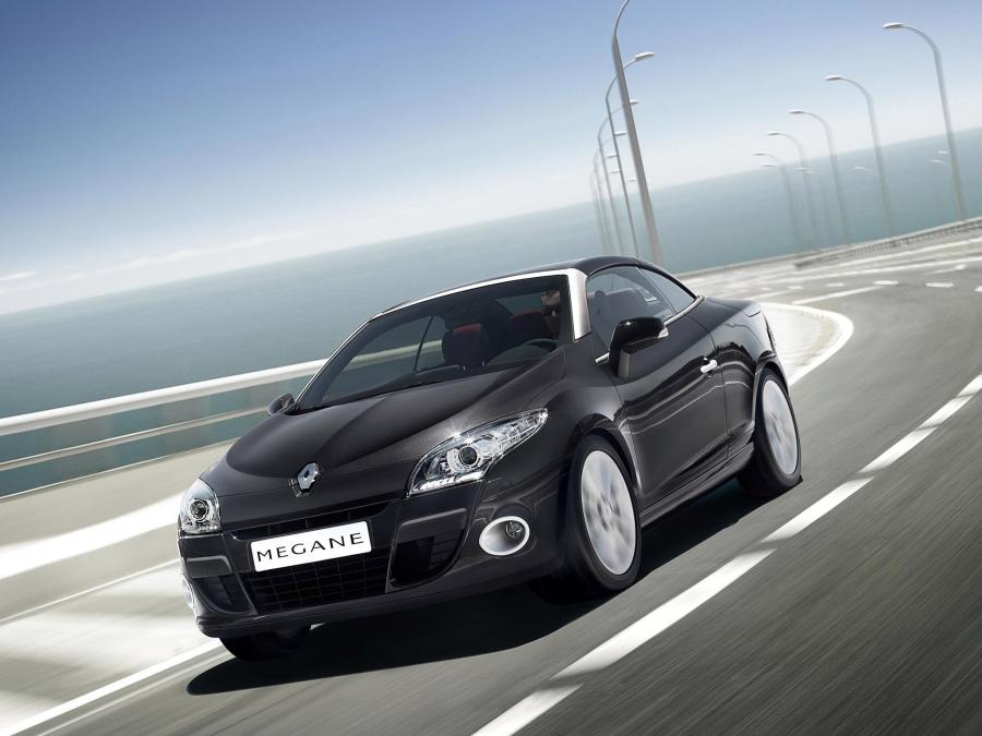  Renault Megane CC 2010 года  (фото 24 из 65)